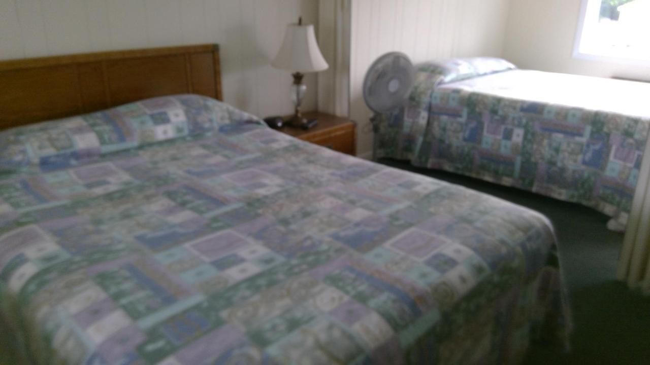 Village Green Motel Yarmouth Ngoại thất bức ảnh